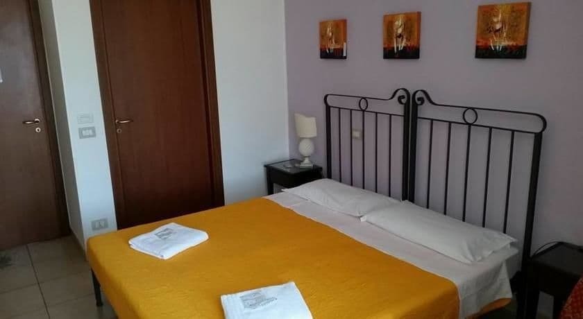 B&B Regina Carolina Caltagirone Exterior foto